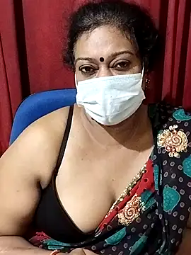 Snapshot of surekha-30 chatting on February 18, 2026, 6:04 pm surekha-30 online show from February 18, 2026, 6:04 pm