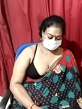 Snapshot of surekha-30 chatting on February 13, 2026, 5:35 pm surekha-30 online show from February 13, 2026, 5:35 pm