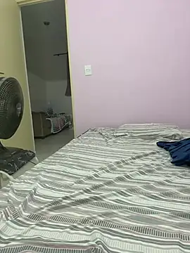 Snapshot of mermaidblue chatting on February 18, 2026, 9:50 am mermaidblue online show from February 18, 2026, 9:50 am