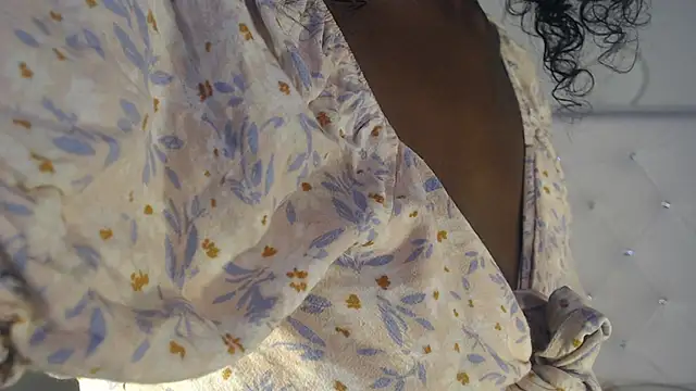 Snapshot of tatixxxvega chatting on October 2, 2025, 1:25 pm tatixxxvega online show from October 2, 2025, 1:25 pm