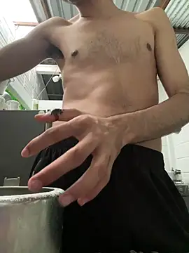 Axel-Mejia online show from April 15, 2026, 9:15 pm