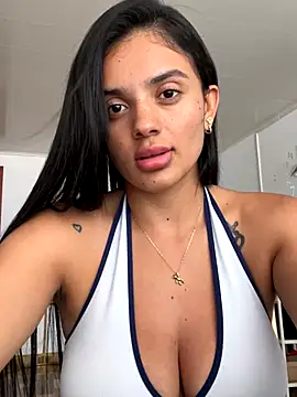 Snapshot of AnaaFaith_ chatting on October 24, 2025, 7:35 pm AnaaFaith online show from October 24, 2025, 7:35 pm