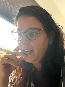 hottyFcup online show from October 6, 2025, 3:35 pm