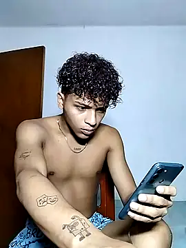 Snapshot of Manuel_Mateus1 chatting on October 25, 2025, 1:16 am Manuel Mateus1 online show from October 25, 2025, 1:16 am