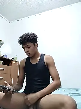 Snapshot of Manuel_Mateus1 chatting on October 6, 2025, 1:18 am Manuel Mateus1 online show from October 6, 2025, 1:18 am