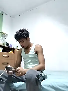 Snapshot of Manuel_Mateus1 chatting on October 7, 2025, 1:06 am Manuel Mateus1 online show from October 7, 2025, 1:06 am