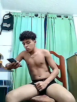 Snapshot of Manuel_Mateus1 chatting on September 29, 2025, 12:28 am Manuel Mateus1 online show from September 29, 2025, 12:28 am