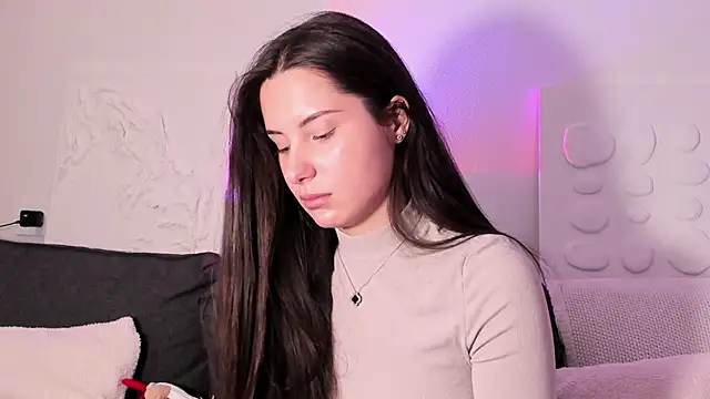 Snapshot of emma_craftt chatting on November 3, 2025, 1:15 pm emma craftt online show from November 3, 2025, 1:15 pm