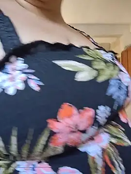 barbielamaravilla11 online show from September 10, 2025, 7:24 pm