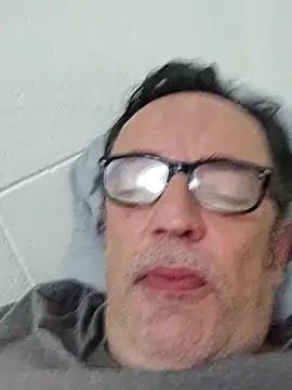 Txacas online show from October 26, 2025, 4:13 am