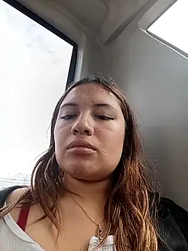 Snapshot of MIA_29- chatting on September 18, 2025, 6:22 pm MIA 29- online show from September 18, 2025, 6:22 pm