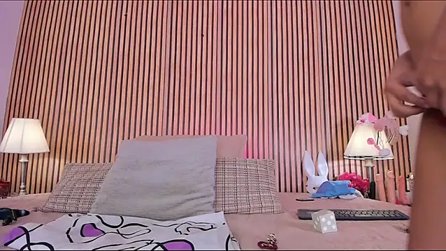 keeyla stone online show from November 8, 2025, 8:56 pm