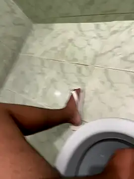 Kaua11225 online show from November 20, 2025, 10:31 pm