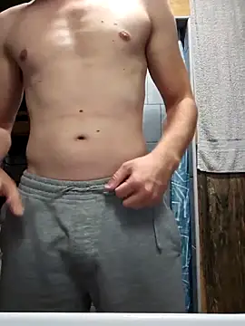 Snapshot of Emans6699 chatting on September 8, 2025, 9:58 pm Emans6699 online show from September 8, 2025, 9:58 pm