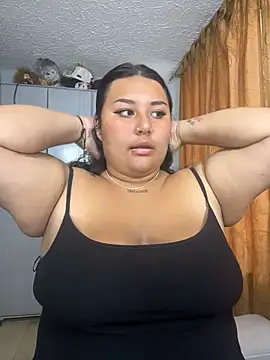 Snapshot of Nicky-222 chatting on July 7, 2026, 7:39 pm Nicky-222 online show from July 7, 2026, 7:39 pm