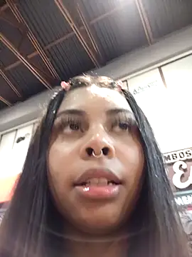 Snapshot of theLayla_DH chatting on October 16, 2025, 11:13 pm theLayla DH online show from October 16, 2025, 11:13 pm