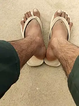 Snapshot of INTERNATIONAL0001 chatting on October 25, 2025, 2:44 am INTERNATIONAL0001 online show from October 25, 2025, 2:44 am