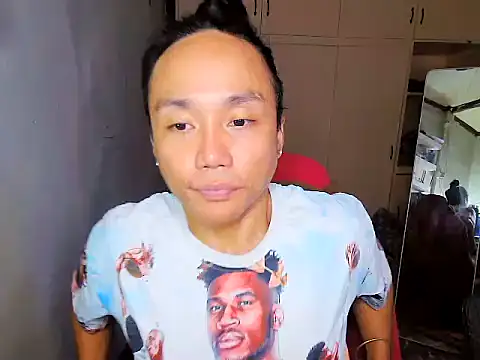 Snapshot of YourNikkieXxx chatting on December 16, 2025, 8:40 am YourNikkieXxx online show from December 16, 2025, 8:40 am