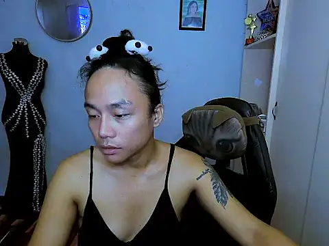 Snapshot of YourNikkieXxx chatting on December 20, 2025, 10:23 pm YourNikkieXxx online show from December 20, 2025, 10:23 pm