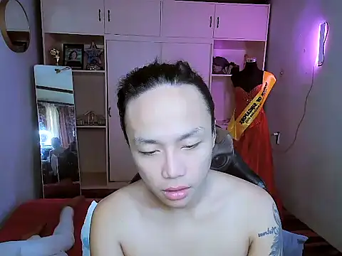 Snapshot of YourNikkieXxx chatting on October 24, 2025, 1:59 am YourNikkieXxx online show from October 24, 2025, 1:59 am