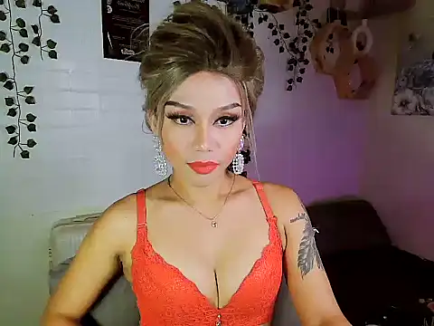 Snapshot of YourNikkieXxx chatting on October 3, 2025, 3:13 pm YourNikkieXxx online show from October 3, 2025, 3:13 pm