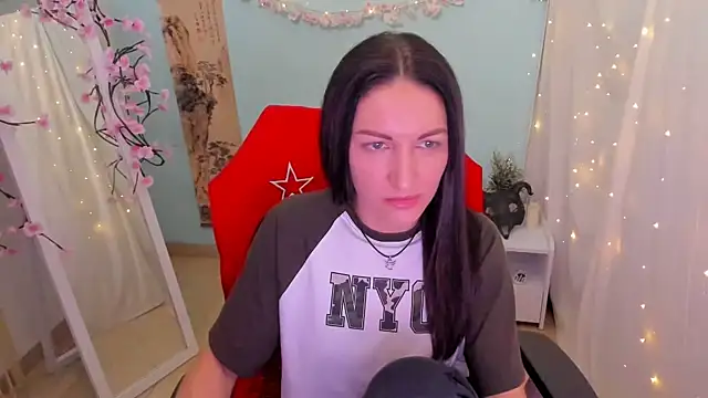 Aurora Loveu online show from April 6, 2026, 11:28 pm