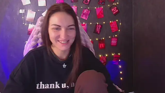 Aurora Loveu online show from December 4, 2025, 1:54 pm