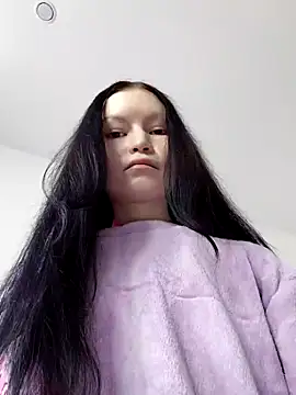 Snapshot of DragonFoxie chatting on February 6, 2026, 8:32 am DragonFoxie online show from February 6, 2026, 8:32 am