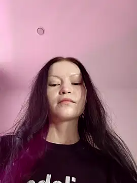 Snapshot of DragonFoxie chatting on February 28, 2026, 6:24 am DragonFoxie online show from February 28, 2026, 6:24 am