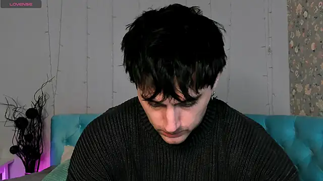 Oscar Miller  online show from February 6, 2026, 9:11 pm