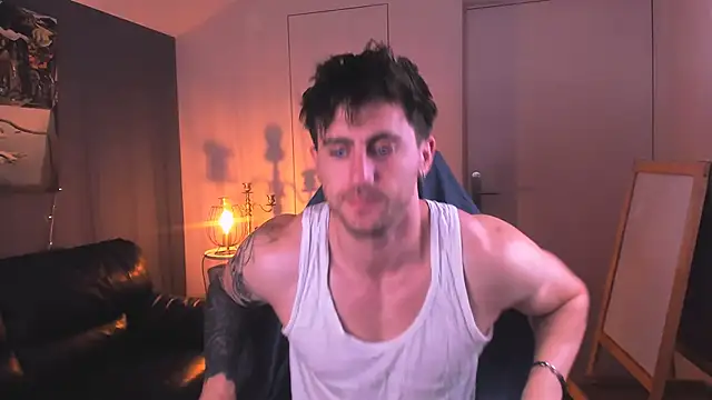 Oscar Miller  online show from September 12, 2025, 9:25 pm