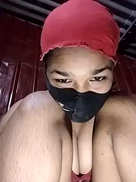 Snapshot of kiron204279 chatting on September 29, 2025, 11:16 am kiron204279 online show from September 29, 2025, 11:16 am