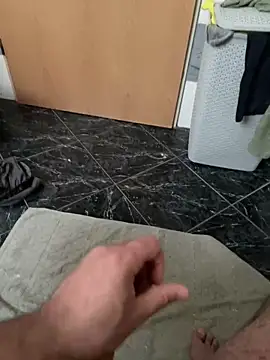 geilheit12 online show from December 4, 2025, 8:46 am