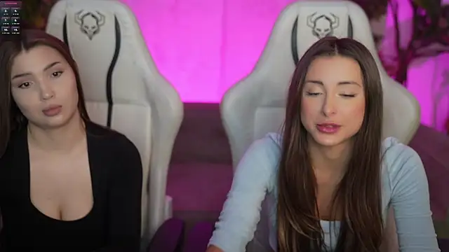 Snapshot of Luna_secretgirl chatting on December 22, 2025, 11:43 am Luna secretgirl online show from December 22, 2025, 11:43 am