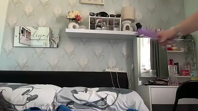 Snapshot of SexySashaxox chatting on October 6, 2025, 10:27 am SexySashaxox online show from October 6, 2025, 10:27 am