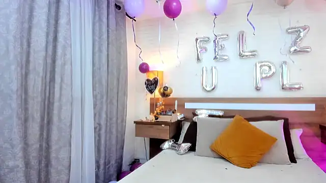 JenniferAuriston online show from April 8, 2026, 7:37 pm