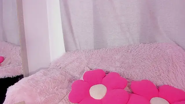 ameliiaa smith online show from February 3, 2026, 8:36 pm