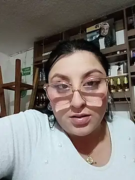 Snapshot of megan_fox5 chatting on December 3, 2025, 4:06 pm megan fox5 online show from December 3, 2025, 4:06 pm