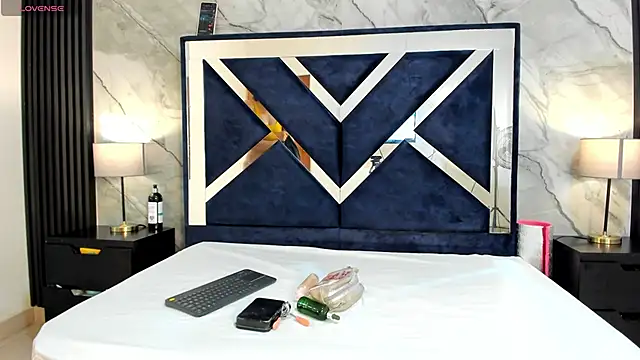 Snapshot of VioletRose_as chatting on October 23, 2025, 7:34 pm VioletRose as online show from October 23, 2025, 7:34 pm