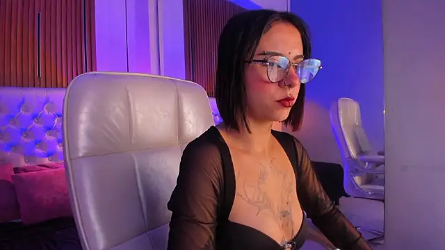 ZamabyCrucie online show from February 27, 2026, 11:04 pm