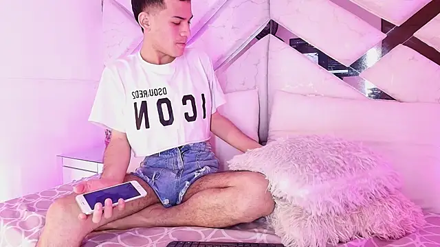 alessandro musk online show from March 28, 2026, 2:18 pm