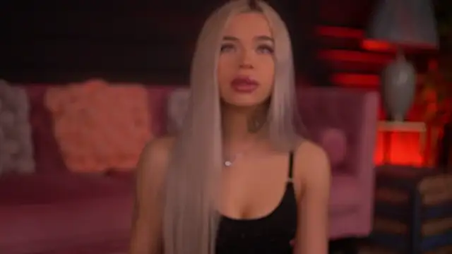 Snapshot of NickyBenz chatting on November 16, 2025, 7:07 pm NickyBenz online show from November 16, 2025, 7:07 pm