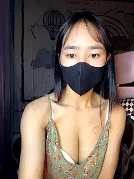 Snapshot of TiNa_04 chatting on November 16, 2025, 11:41 pm TiNa 04 online show from November 16, 2025, 11:41 pm