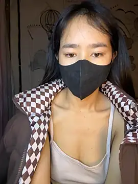 Snapshot of TiNa_04 chatting on November 2, 2025, 11:21 pm TiNa 04 online show from November 2, 2025, 11:21 pm