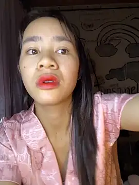 Snapshot of TiNa_04 chatting on November 9, 2025, 1:59 pm TiNa 04 online show from November 9, 2025, 1:59 pm