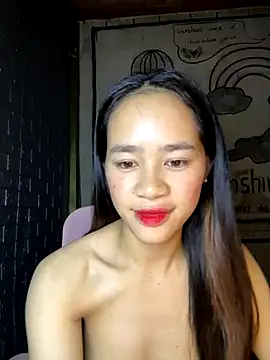 Snapshot of TiNa_04 chatting on September 18, 2025, 10:29 am TiNa 04 online show from September 18, 2025, 10:29 am