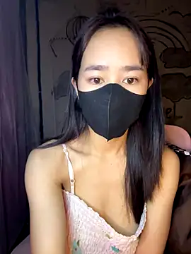 Snapshot of TiNa_04 chatting on November 17, 2025, 11:20 pm TiNa 04 online show from November 17, 2025, 11:20 pm