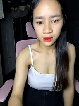 Snapshot of TiNa_04 chatting on September 11, 2025, 7:52 am TiNa 04 online show from September 11, 2025, 7:52 am