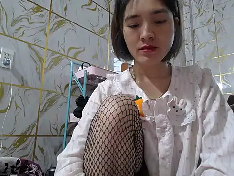 Snapshot of Lyzizi_lovely09 chatting on November 25, 2025, 1:39 am Lyzizi lovely09 online show from November 25, 2025, 1:39 am