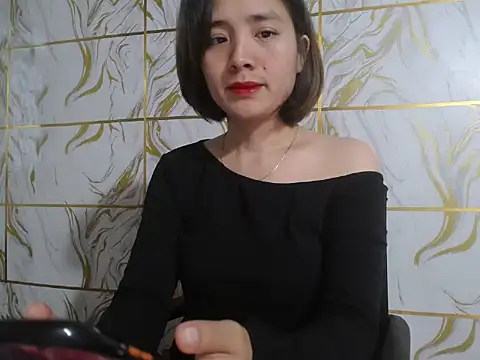 Snapshot of Lyzizi_lovely09 chatting on December 3, 2025, 9:53 am Lyzizi lovely09 online show from December 3, 2025, 9:53 am